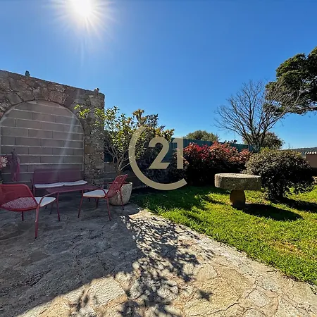 Charming House In Lozari