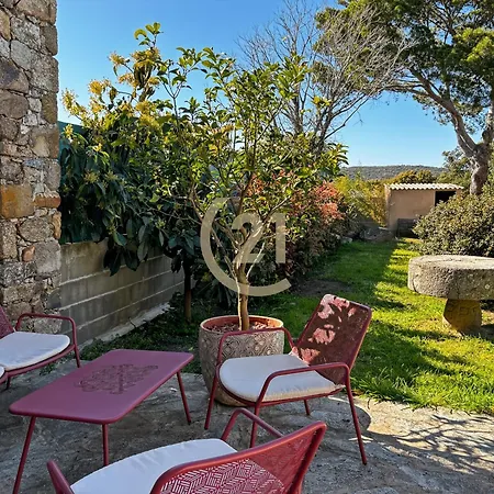 Charming House In Lozari Villa