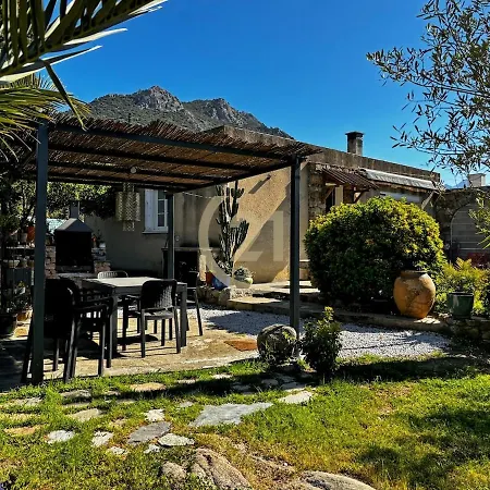 Charming House In Lozari Бельгодер