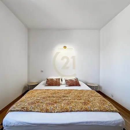 Charming House In Lozari